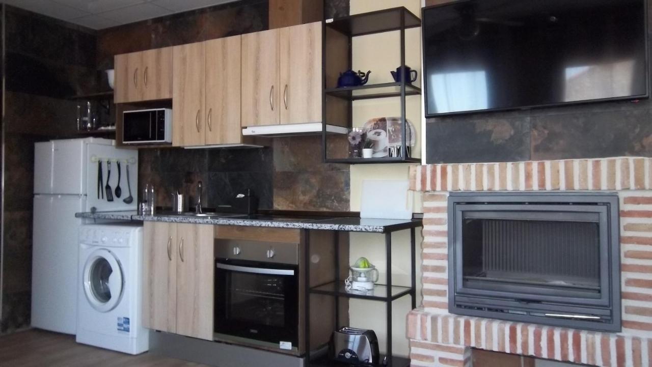 Apartamentos "Casa Rural De Aldea" Aldea del Fresno Zewnętrze zdjęcie
