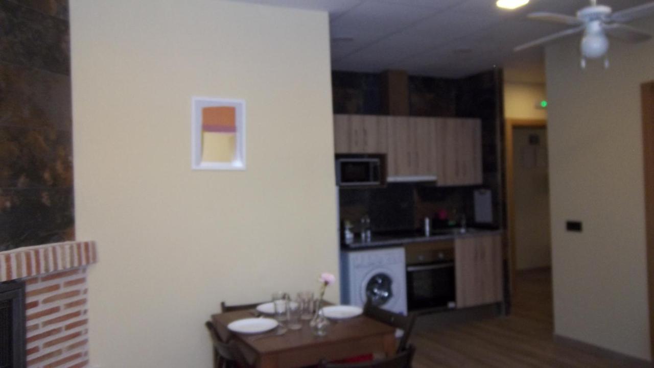 Apartamentos "Casa Rural De Aldea" Aldea del Fresno Zewnętrze zdjęcie